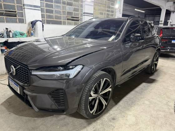 VOLVO XC60 2.0 T8 RECHARGE ULTIMATE DARK AWD GEARTRONIC VOLVO XC60 2.0 T8 RECHARGE ULTIMATE DARK AWD GEARTRONIC